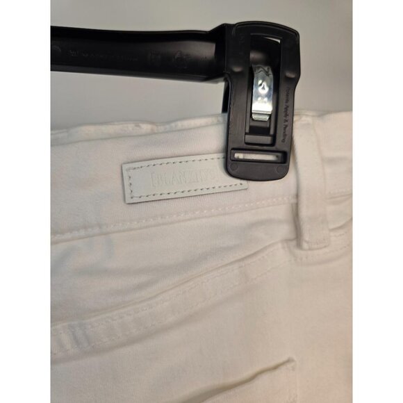 BlankNYC White Cutoff Stretchy HighRise Short Shorts 'the barrow' 30 - Picture 5 of 9